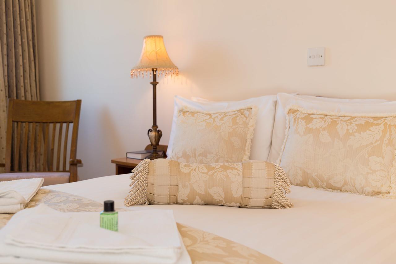 Bethel Guesthouse รอสคาร์เบอรี ภายนอก รูปภาพ