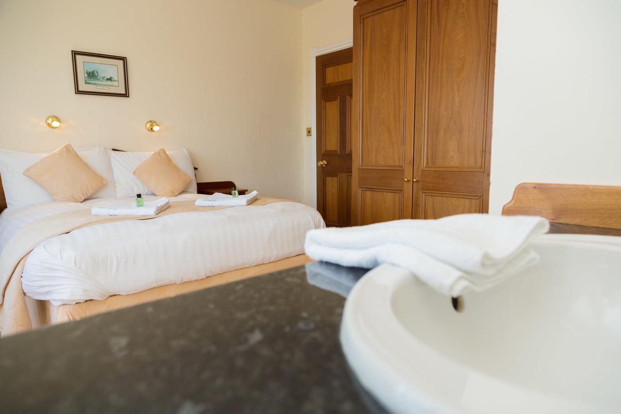 Bethel Guesthouse รอสคาร์เบอรี ภายนอก รูปภาพ